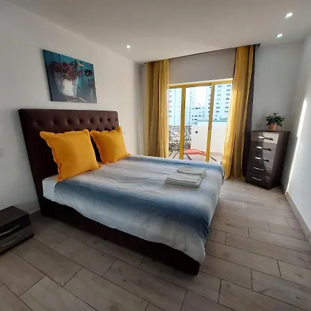 Apartment Praia Da Rocha Com Piscina *